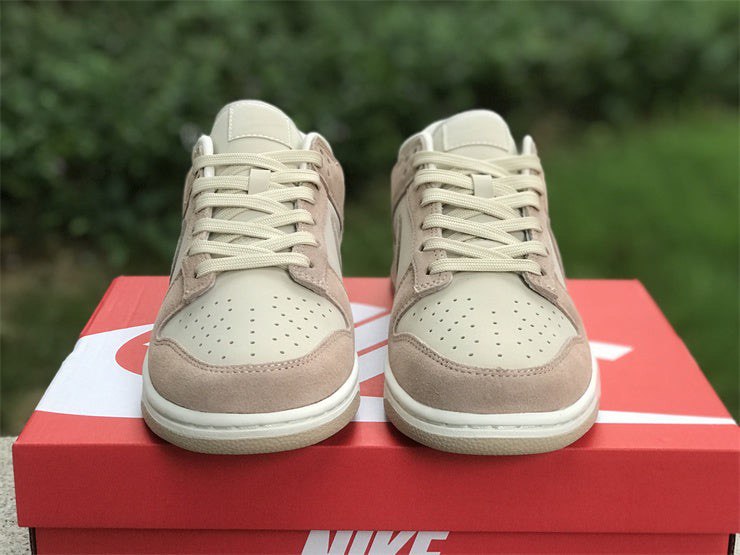 Nike Dunk Low SE Sand Drift